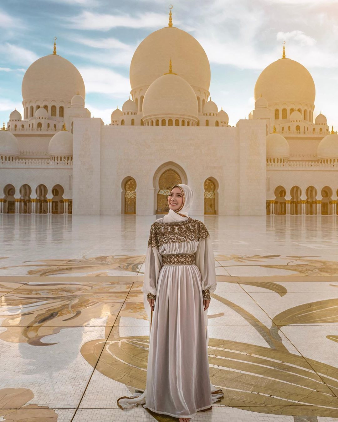 O multimilionară a dezvăluit secretul din spatele “vieții de lux” de pe Instagram