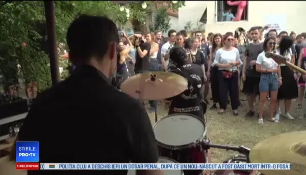 Un nou concept de petrecere apărut în România. De ce aleg tinerii astfel de evenimente