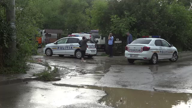 Sfârşit dramatic pentru un bărbat de 34 de ani. Un vecin a alertat imediat poliţia