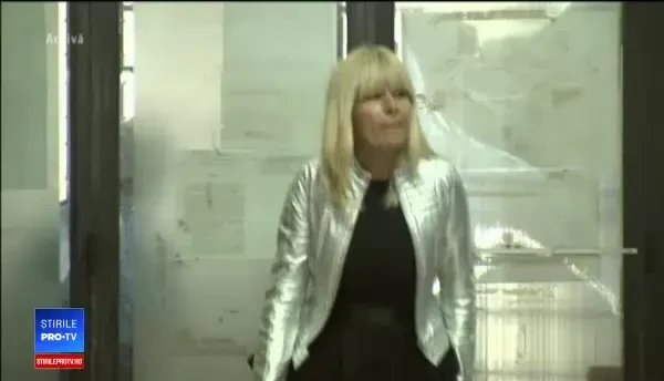 Elena Udrea s-a întors în ţară în secret. Planul ei pentru a scăpa de dosare