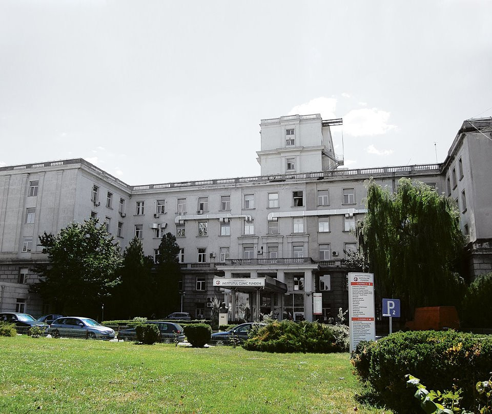 Un pacient de la Institutul Fundeni a căzut de la etaj