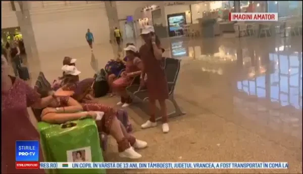 18 copii români, blocaţi pe aeroportul din Barcelona. De ce nu au putut urca în avion
