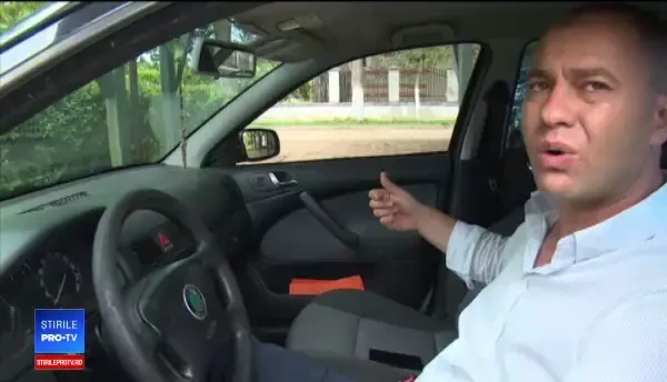 Un primar susține că s-a trezit cu mașina vandalizată. Filmul scandalului din Dâmbovița