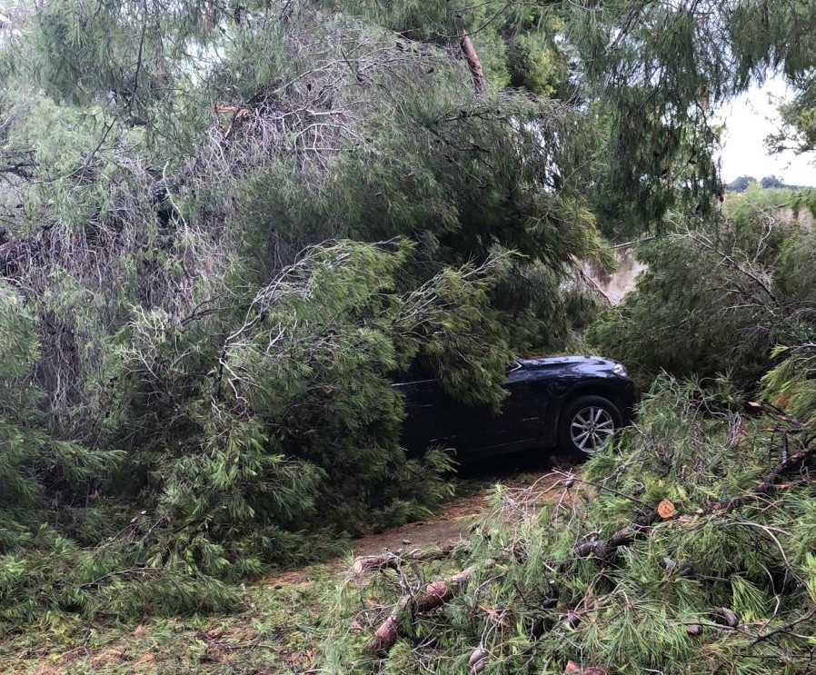 Atenţionare de călătorie MAE. În Grecia este cod roşu de furtuni şi ploi torenţiale