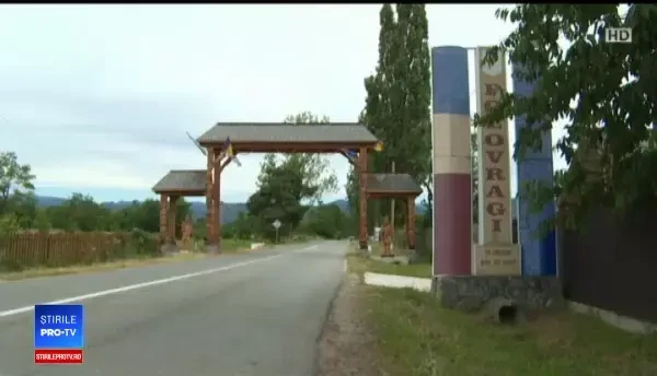 Tabără de sculptură în loc de infrastructură, într-o localitate declarată recent stațiune