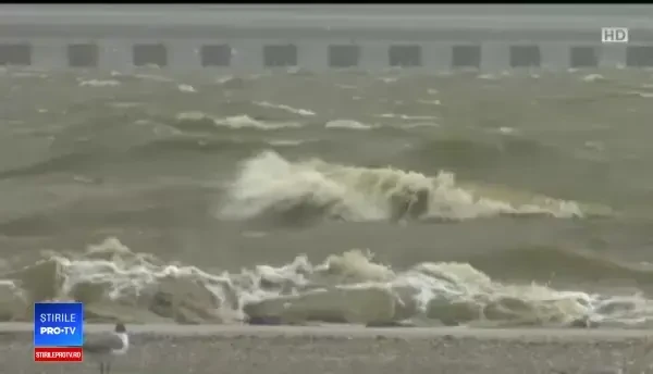 Stare de urgenţă în SUA, din cauza uraganului Barry. New Orleans, la un pas de dezastru