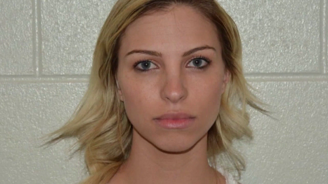 Mărturia mamei adolescentului care a întreţinut relaţii sexuale cu profesoara. Ce i-a spus judecătorului