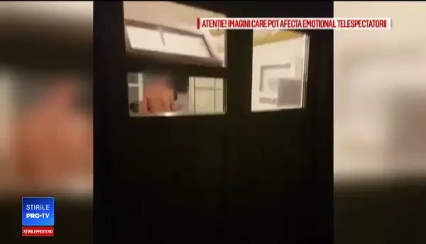 Polițist înarmat cu o lopată, pentru a potoli un recidivist care își teroriza vecinii cu sabia