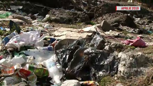 Stațiunea montană sufocată de mizerie. Turiștii, așteptați &icirc;n focare de infecții