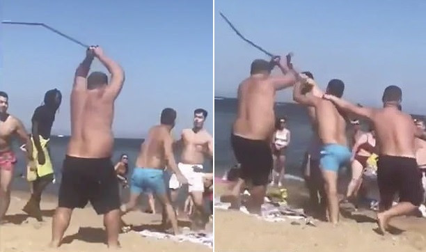 Bătaie brutală pe o plajă în Barcelona. 10 turiști s-au atacat cu pumni și picioare. VIDEO