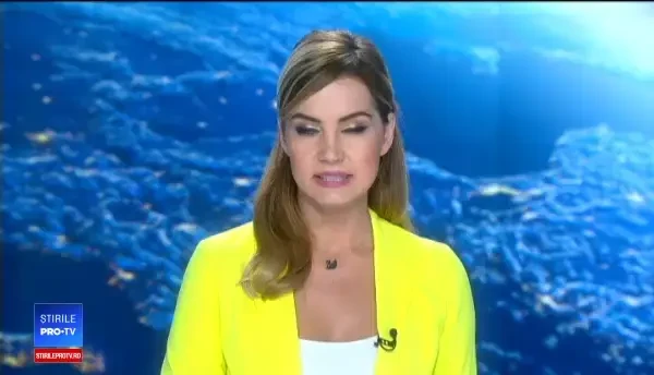 Trei tineri s-au răsturnat cu mașina, în Buzău. Greșeala făcută de șofer