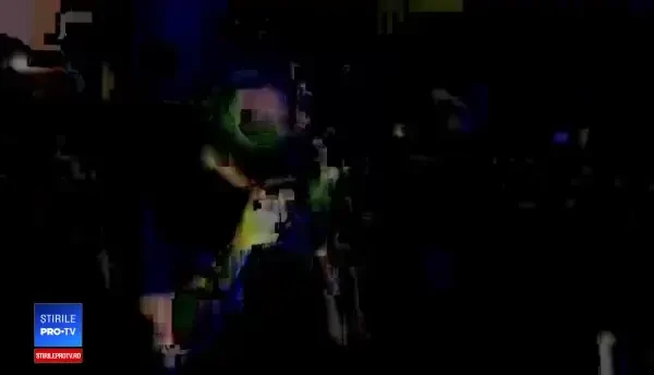 Manifestațiile pentru mai multă democrație continuă la Hong Kong. Ciocniri violente cu forțele de ordine