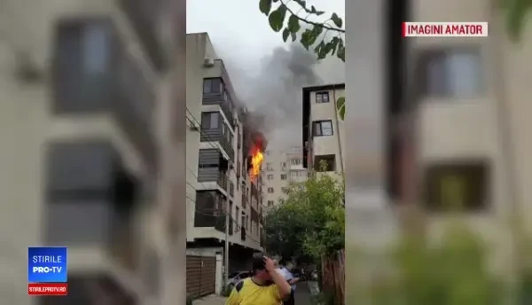 Incendiu într-un bloc din Capitală. Oamenii au fugit, îngroziţi