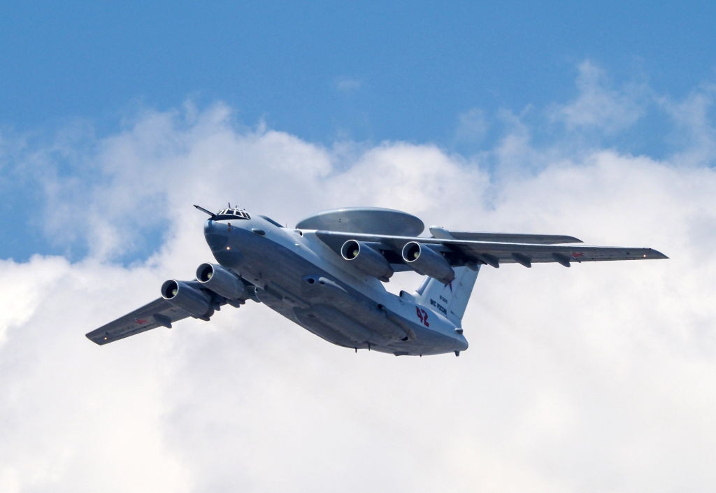 Ucraina afirmă că a doborât al doilea avion rusesc de spionaj A-50. „Felicitări ocupanţilor de Ziua Apărătorului Patriei”