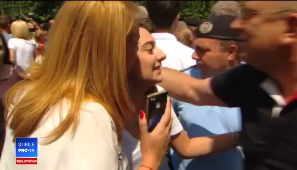 3 candidaţi pe loc, la Medicină. De ce a ieşit plângând o tânără, deşi a intrat la buget