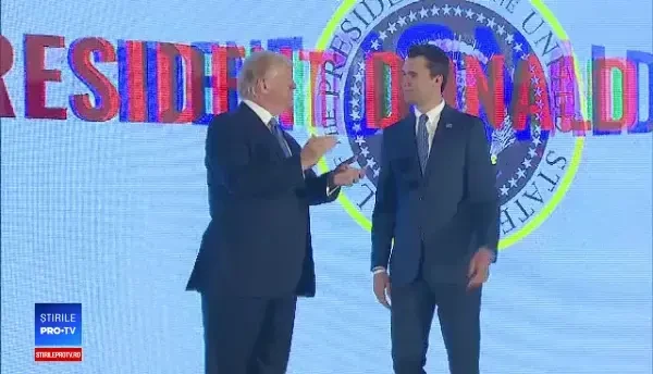 Trump, victima unei farse. Sigiliul prezidențial, înlocuit de un simbol militar rusesc