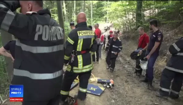 Un om de afaceri proaspăt căsătorit a murit strivit de un tractor, în pădure