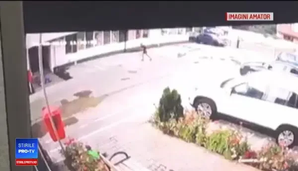 Scene violente în Chiajna. O femeie a atacat un bărbat și a rănit un copil de 10 ani