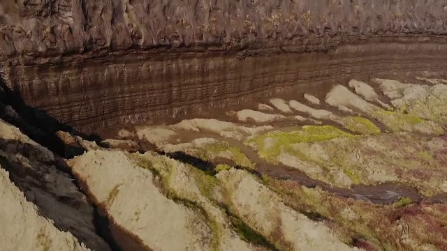 Ce a descoperit o echipă CNN în Rusia, la ”Poarta Iadului”: ”Poate înghiți orașe întregi”