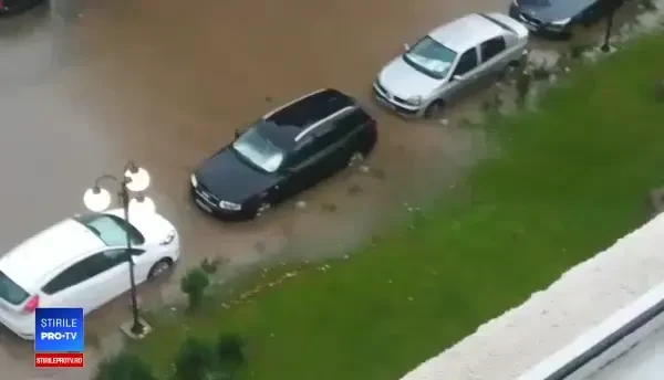 Inundatii in Eforie, dupa o ploaie torentiala