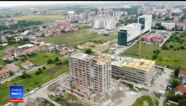 Piața imobiliară, o sursă bună de venit. Românii cumpără și apoi închiriază