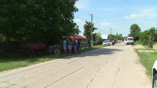 Un biciclist a murit strivit de o căruță în Dâmbovița
