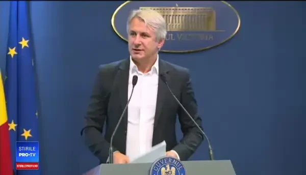 Tăierile anunțate de Guvern. Teodorovici îi lasă pe bugetari fără abonamentul la mobil