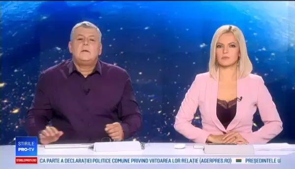 Mașină cuprinsă de flăcări, în trafic, pe o stradă din Bacău