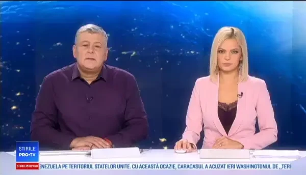 Tânără ranită în Târgovişte. Taxiul în care se afla a fost izbit în plin în intersecţie