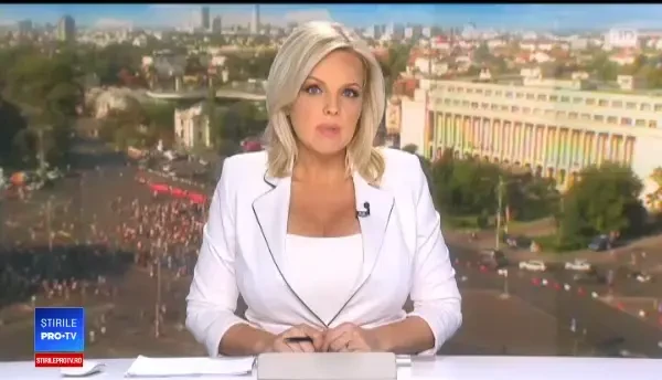 10.000 de oameni la protest în Piața Victoriei. Mesajele afișate de manifestanți