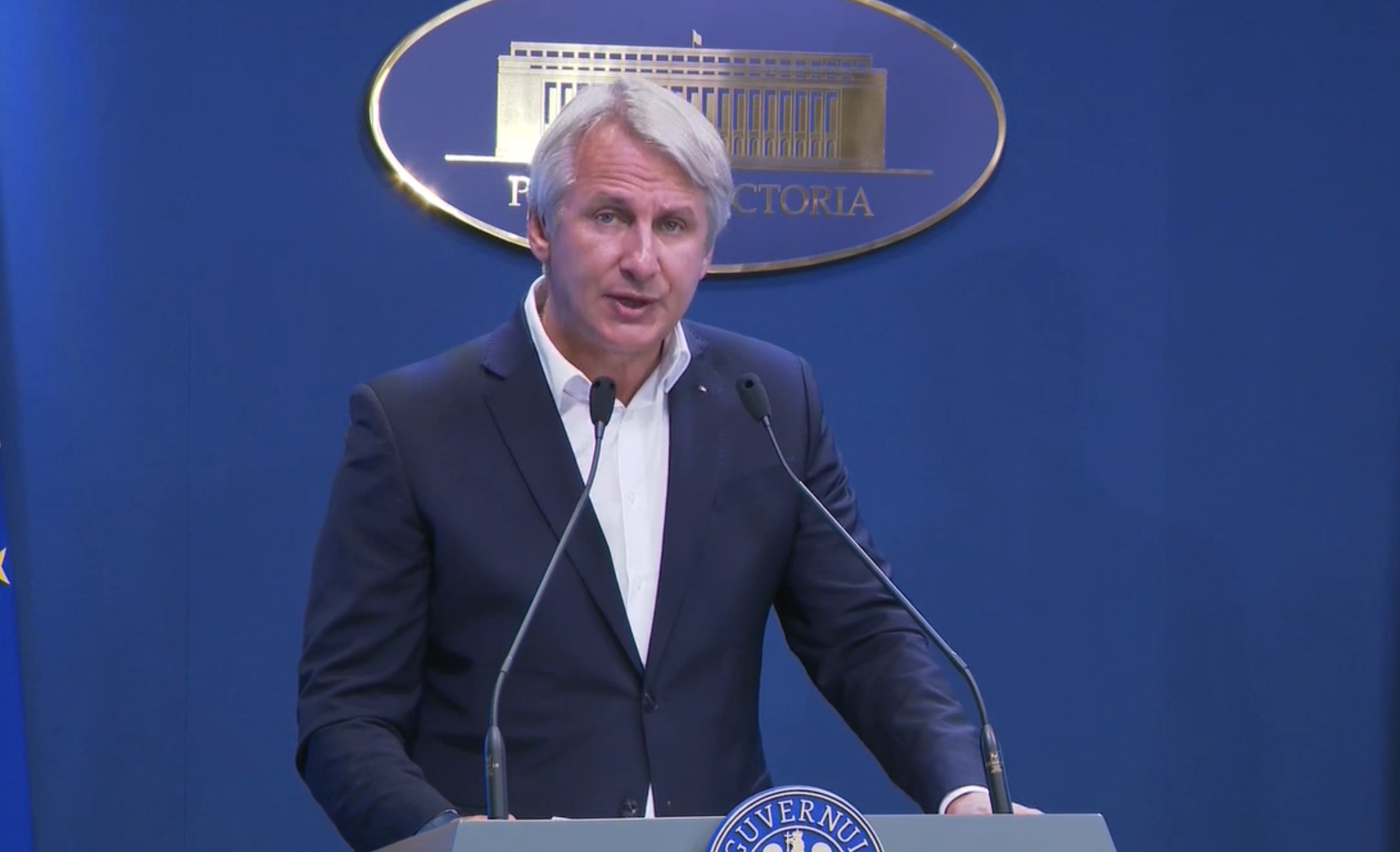 Teodorovici: Românii de peste hotare vor putea trimite acasă bani fără comision