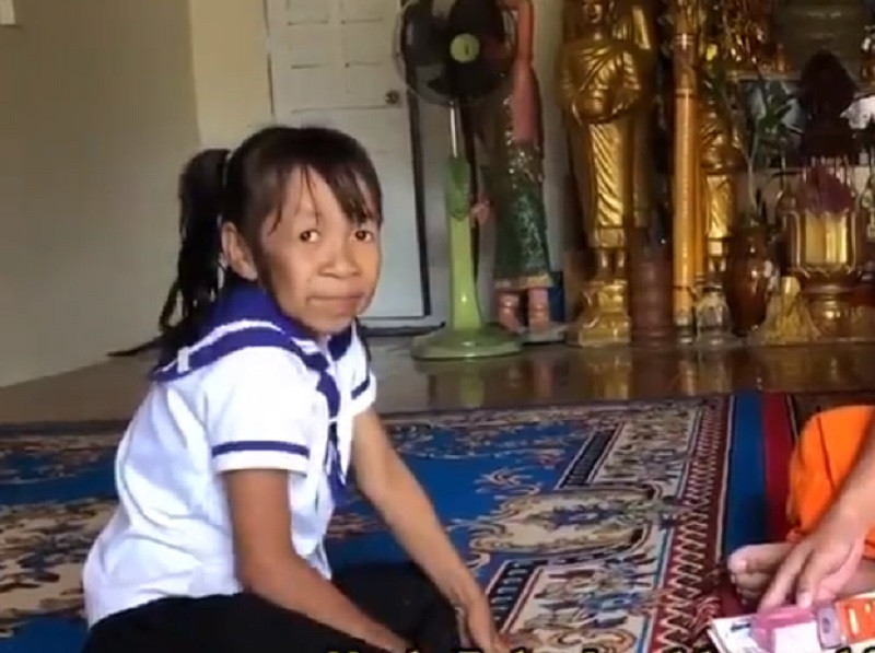 Drama unei fetițe de 10 ani care arată ca o "bunicuță". Care e visul ei