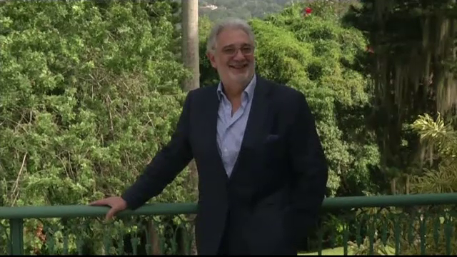 9 femei îl acuză pe Placido Domingo de hărțuire. Tenorul e căsătorit de 57 de ani