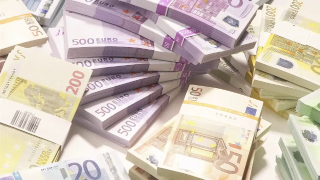 Imobile de milioane de euro cumpărate pe nimic după ce au fost executate silit. Ce a descoperit DIICOT