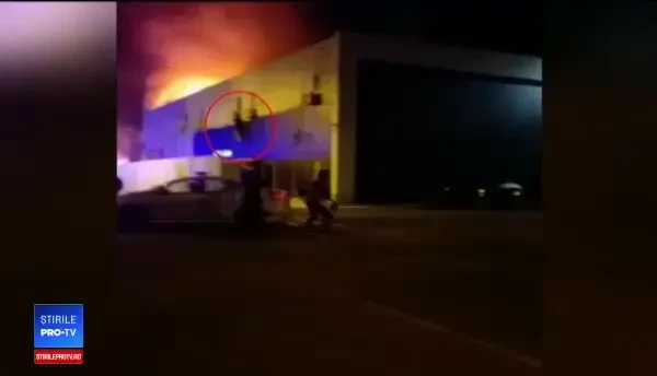 Incendiu devastator în Mamaia. Un popular club de pe litoral a căzut pradă flăcărilor