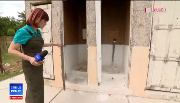 Părinții unor elevi din București au plătit pentru reparații, deși școala are fonduri de 100.000 euro