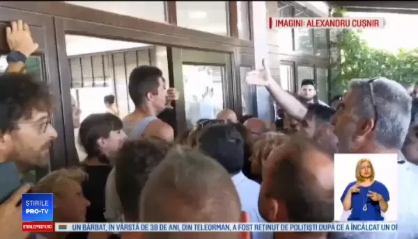 Coşmarul românilor din Samothraki continuă. Maşini aduse pe continent fără proprietari