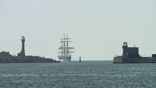 Nava militară românească ce va face o călătorie în jurul lumii. Are 80 de ani