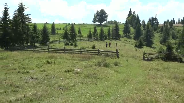 După "Wild Carpathia", Charlie Ottley aduce în atenţia lumii frumuseţile Bucovinei