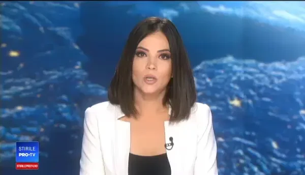 Celebru pilot de curse şi familia lui, la un pas de moarte. Ce s-a întâmplat cu avionul