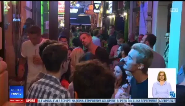 Cum s-au distrat tinerii rămași în București în zilele libere de Sf. Maria: “Mai bine ies aici”