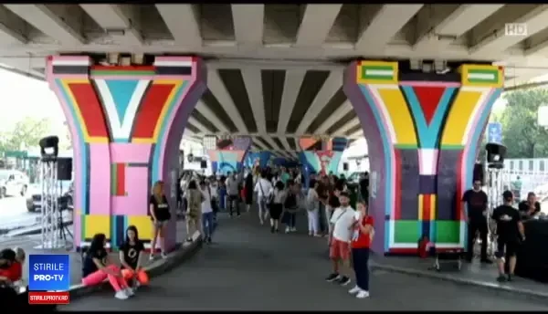 Cea mai mare galerie de artă stradală din România este în București, pe un pod
