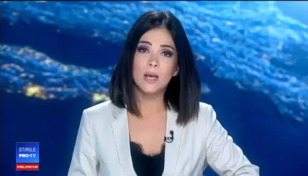 O femeie din Bacău a bătut-o şi a tuns-o pe presupusa amantă a soţului ei. Ce riscă acum