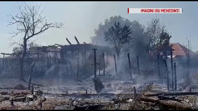 Dezastrul provocat de o bătr&acirc;nă care a vrut să ardă vegetaţia din curte