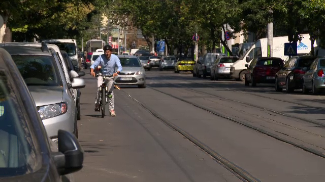 Experiment Ştirile ProTV: cum ajung bicicliştii victime sigure în traficul din România