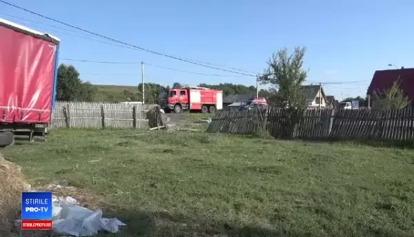 A intrat într-un stâlp din cauza cafelei. Amenda primită de șoferul camionului