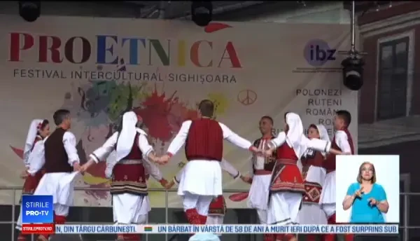 Festivalul Proetnica îmbracă în haine de sărbătoare cetatea Sighișoara