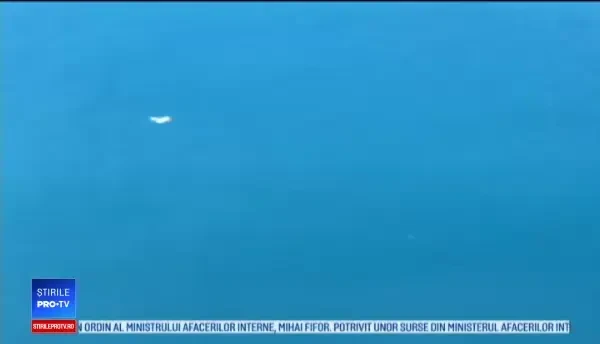 Pățania unor tineri care au vrut să facă o ședință foto în aer cu avionul abia cumpărat