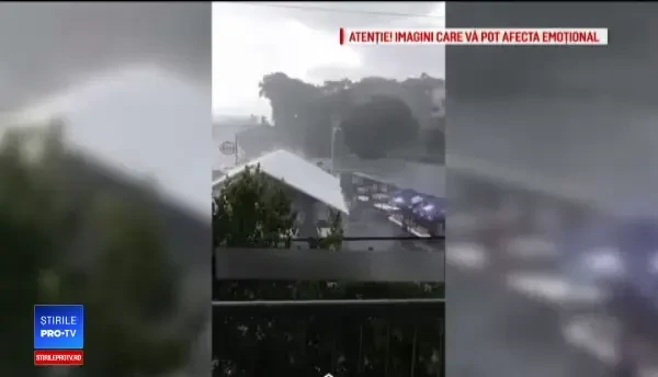 Momente terifiante în timpul unui furtuni din SUA: „Am zburat 6 metri în aer”