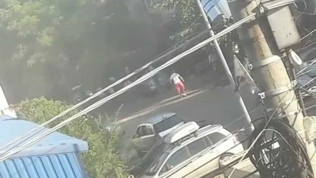 Conflict sângeros la marginea Capitalei. 6 oameni, răniţi până la sosirea mascaţilor